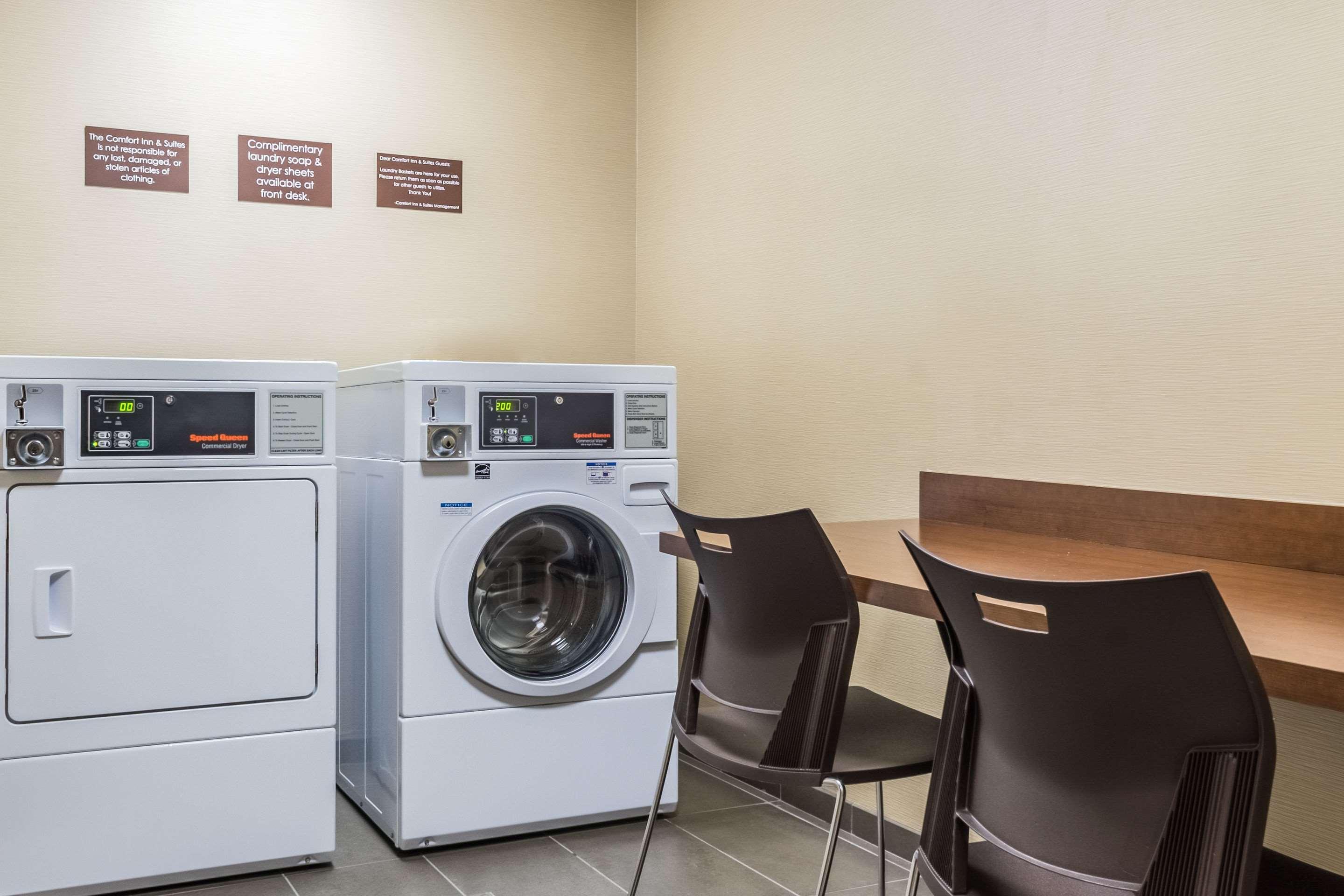 Comfort Inn & Suites Avera Southwest Sioux Falls Kültér fotó